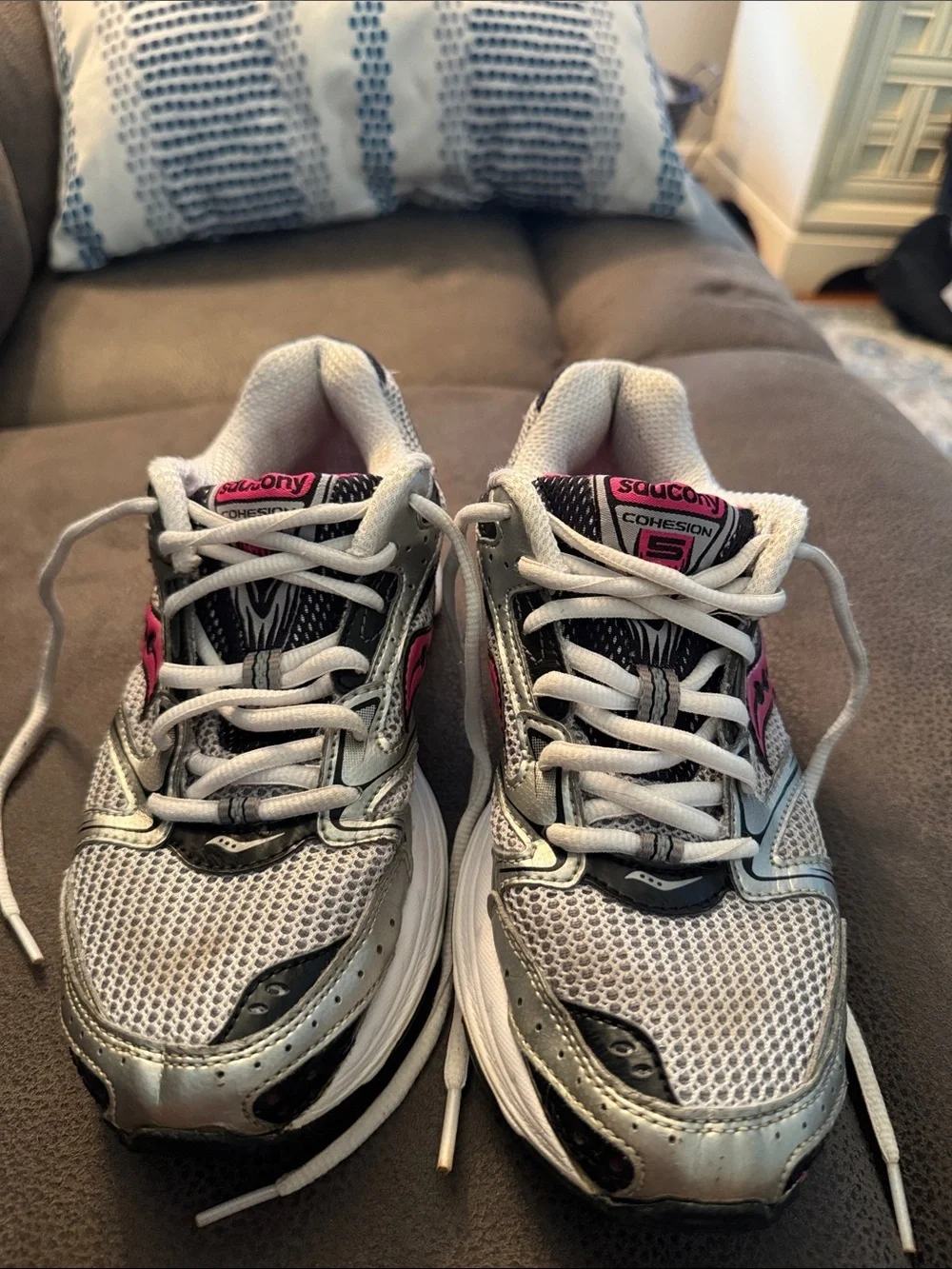 Saucony Cohesion 5 Grid Women's Lace-Up Running Shoes Sneakers - Size 7